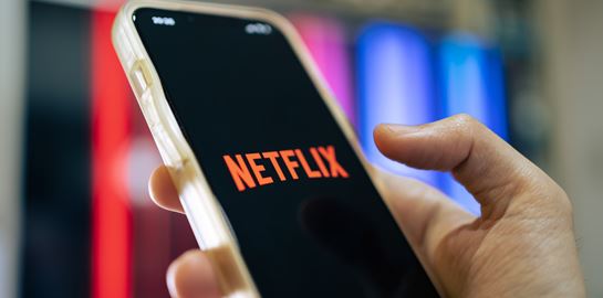 Ήρθε μάλλον η ώρα να αποχαιρετίσουμε το φθηνότερο και χωρίς διαφημίσεις Netflix