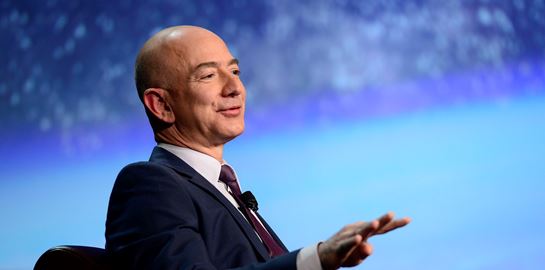 Τι συνέβη και ο Jeff Bezos πούλησε 1 εκ. μετοχές της Amazon