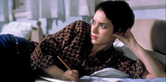 Πώς ο θάνατος του John Lennon ενέπνευσε τη Winona Ryder