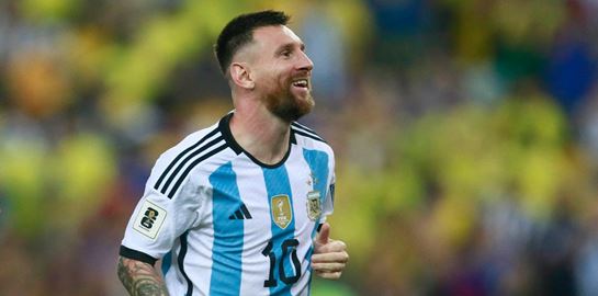 Tα Adidas Samba του Lionel Messi έχουν ήδη γίνει ανάρπαστα