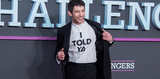Το 'I Told Ya' t-shirt του Challengers ξεπουλάει, οι απανταχού 'σταλεγάκηδες' ευχαριστούν τη Zendaya