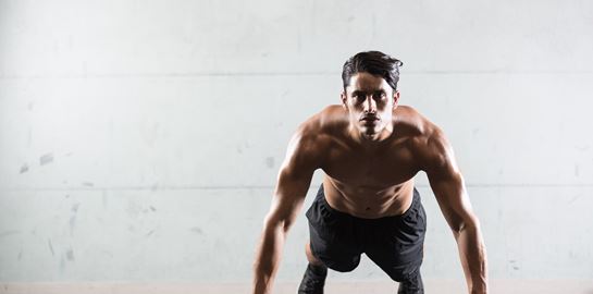 Κάνε γυμναστική έχοντας ως εξοπλισμό μόνο μία καρέκλα