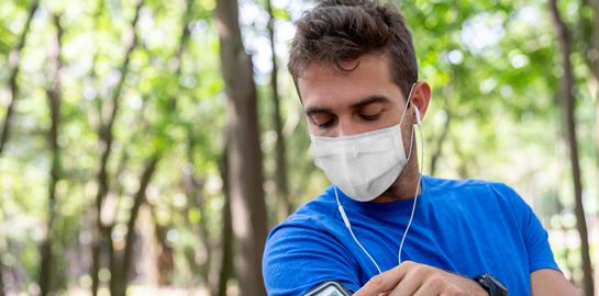 Ο πραγματικός κίνδυνος με τους ασυμπτωματικούς φορείς του κορονοϊού
