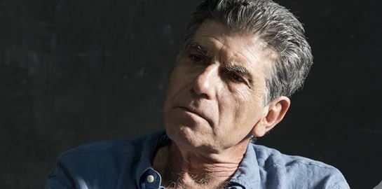 Ο Γιάννης Μπέζος είναι η φωνή της λογικής μας