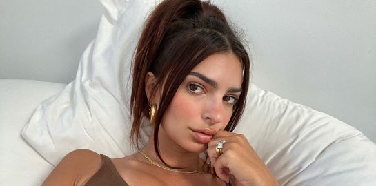Εμείς πάντως, από το Met Gala, κρατάμε την Emily Ratajkowski