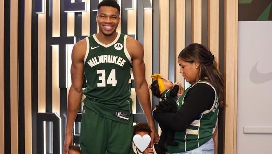 Mariah Riddlesprigger, μία αθλήτρια στο πλευρό του Γιάννη Αντετοκούνμπο