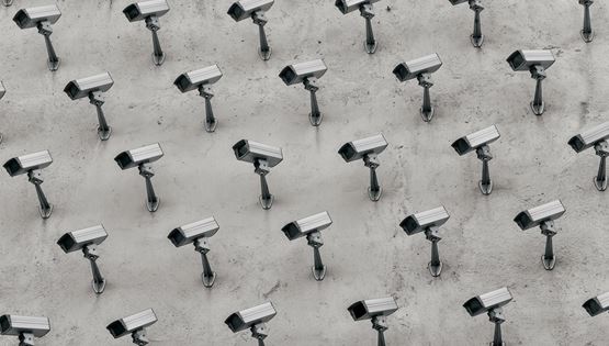 Μήπως σε παρακολουθούν και δεν το γνωρίζεις;