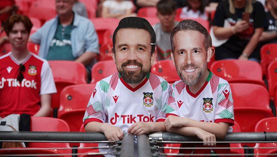 Ryan Reynolds και Rob McElhenney μας καλωσορίζουν στο Ρέξαμ