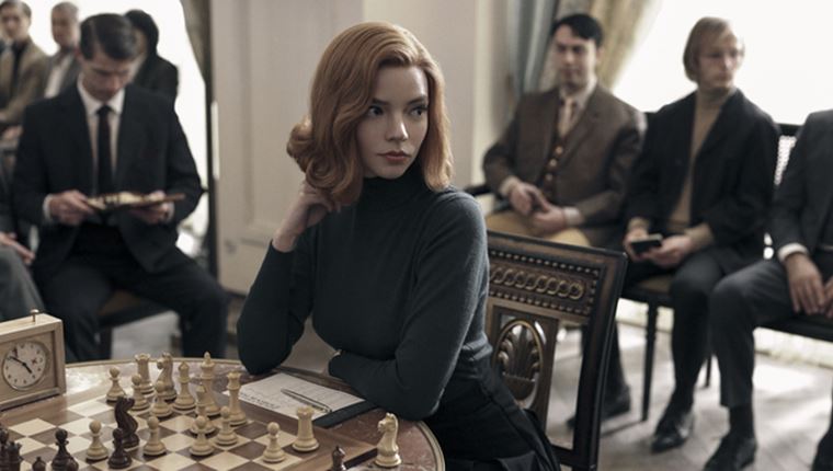 Πρωταθλήτρια στο σκάκι μηνύει το Netflix για το The Queen's Gambit