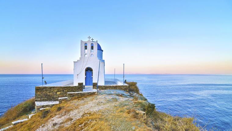Ένα ελληνικό νησί ανάμεσα στους πιο ονειρικούς προορισμούς του κόσμου