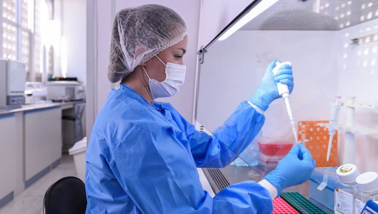 Στην Βραζιλία επιμένουν στις δοκιμές υδροξυχλωροκίνης